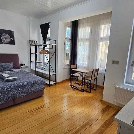 Modern - Affordable - Spacious At Center Apartamento